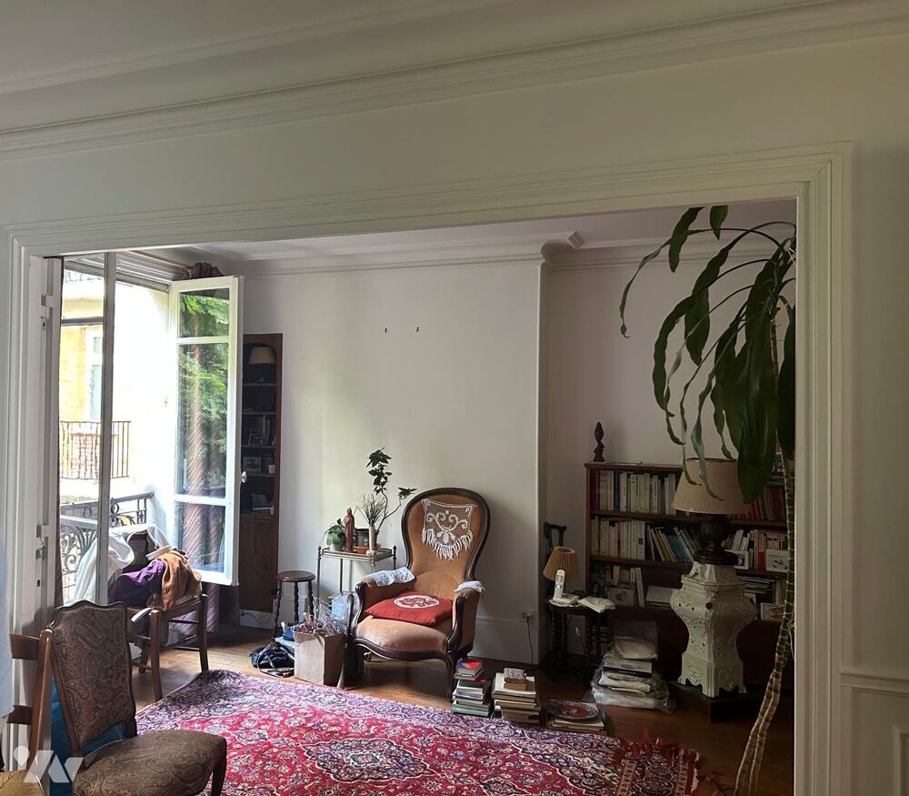 Vente Appartement Appartement de 49,11 m² dans le 15ème, 3 pièces + cave à deux pas du champ-de-mars au calme. Paris 15