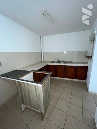  Appartement � louer 3 pi�ces 75 m�