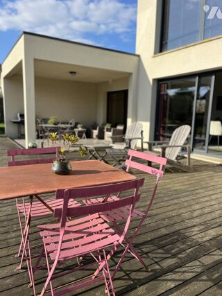  Maison � vendre 6 pi�ces 210 m�