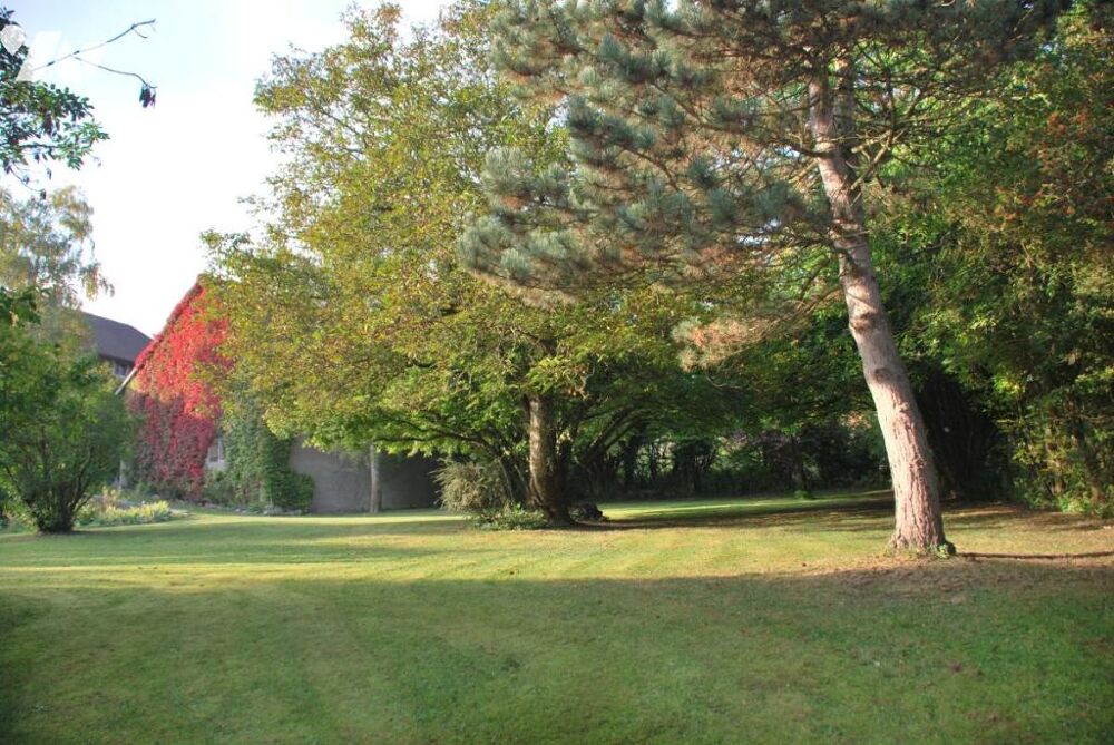VESANCY - Propriété d'exception - SH 261 m2 -6 chambres - Dépendances - Parc et jardin de 2.720 m2