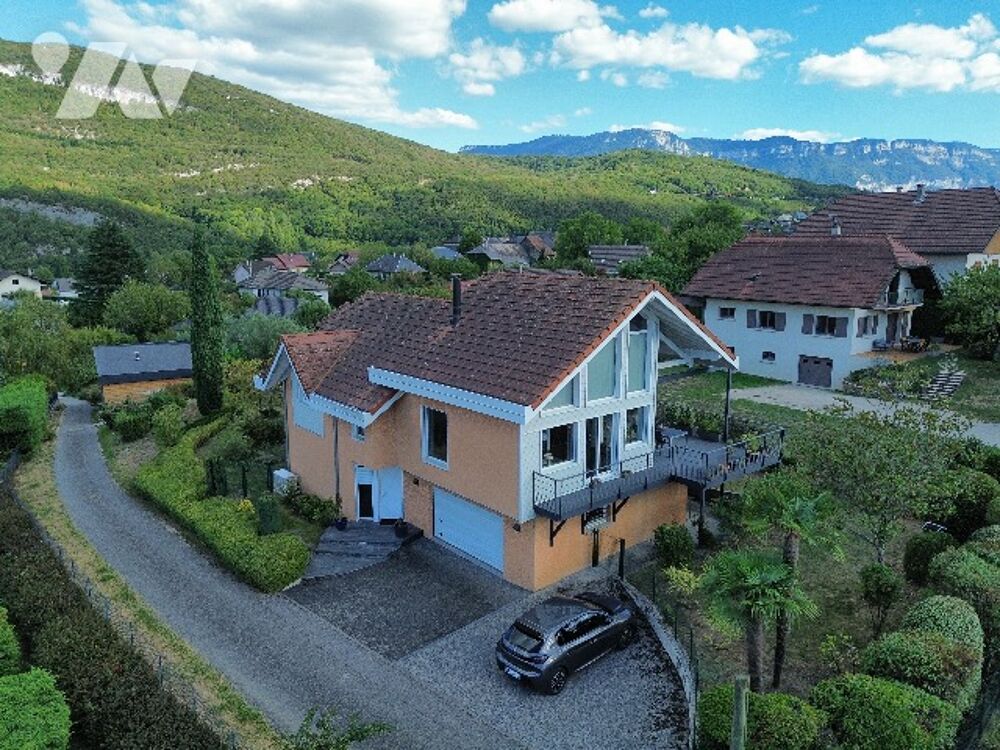 BRISON-SAINT-INNOCENT  MAISON DARCHITECTE AVEC VUE EXCEPTIONNELLE SUR LE LAC