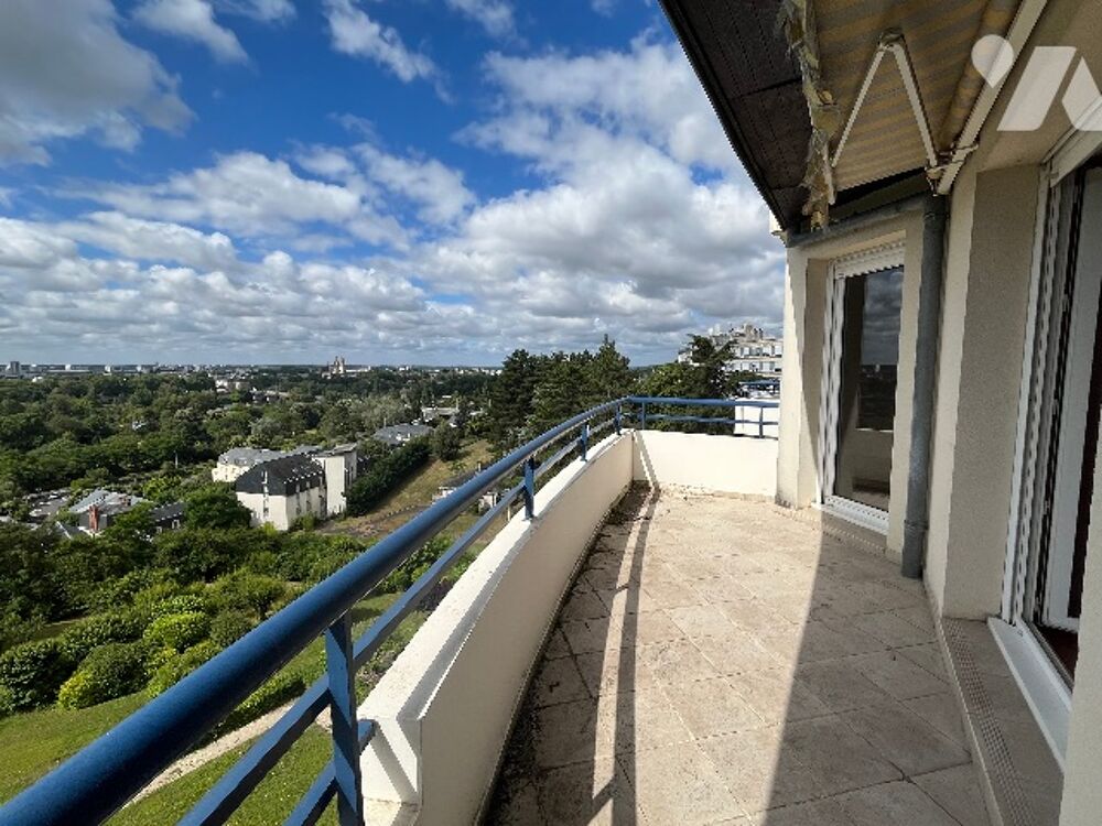 Vente Appartement Cote Fleurie, Vue exceptionnelle sur la Loire, Appartement de 102m2 avec garage double. Tours