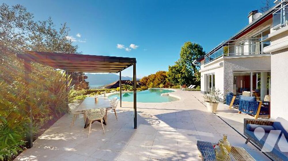 Villa dexception à Pugny-Chatenod : vue lac, piscine, terrasses et prestations haut de gamme.
