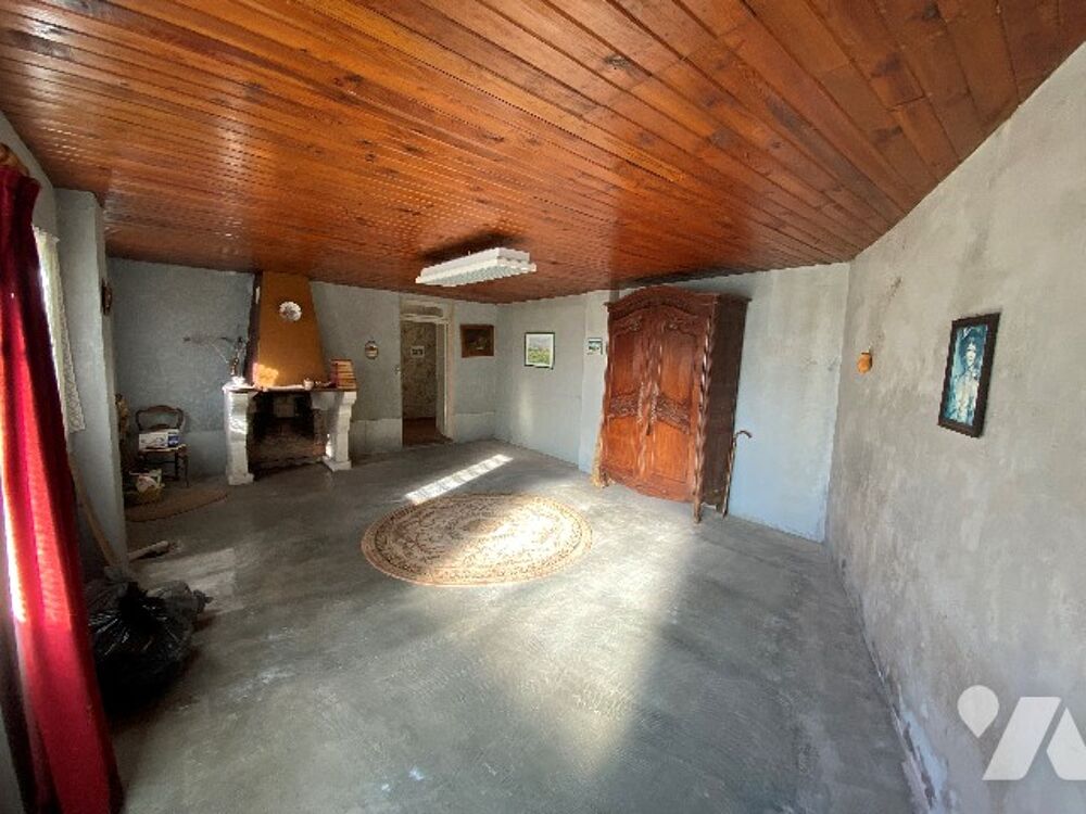 Maison à CLERY ST ANDRE avec grandes dépendances