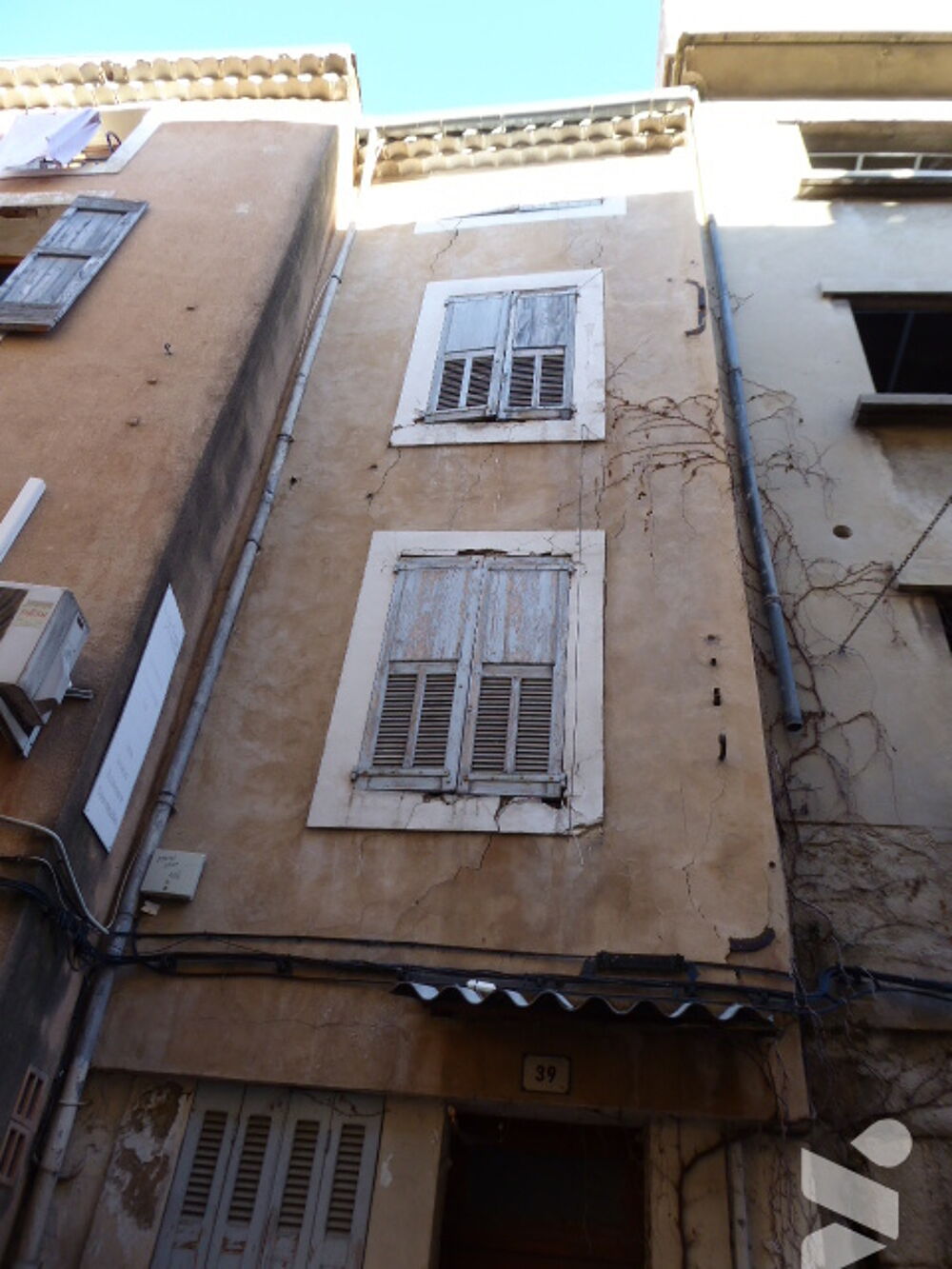Vente Maison UNE MAISON DE VILLAGE A REFAIRE ENTIREMENT  39 RUE DE LA REPUBLIQUE  APT Apt