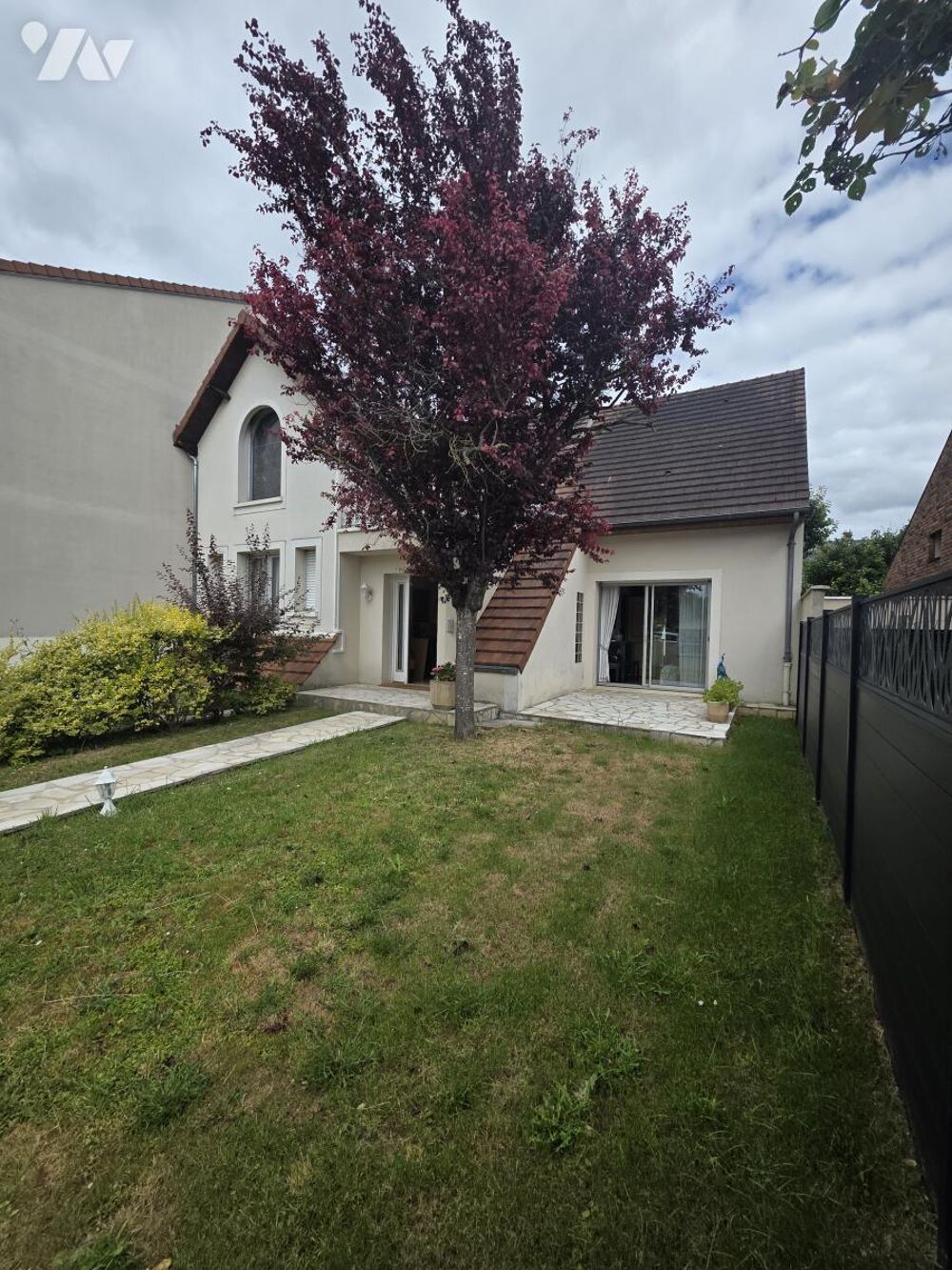 Vente Maison L'Hay les Roses - Maison avec sous-sol, comble aménagé et garages. Haÿ-les-roses