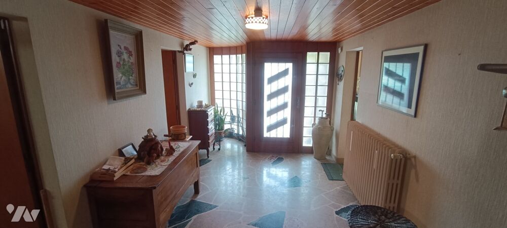 Vente Maison 15 mn de Nemours , pavillon à rafraichir de 5 PP avec dépendances l'ensemble sur 411 m² de terrain. Paley