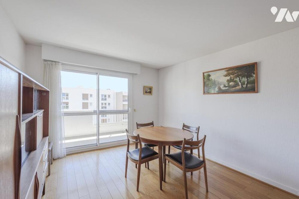 Vente Appartement Appartement de 65 m² à Colombes, comprenant trois pièces dont deux chambres. Colombes