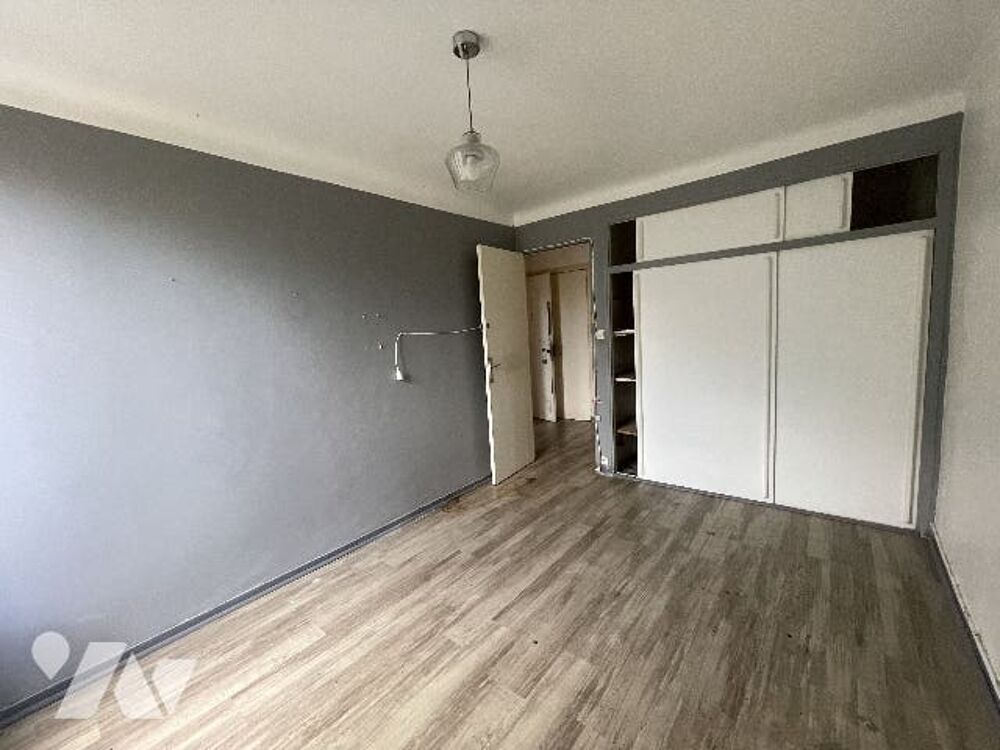 Vente Appartement APPARTEMENT 4 PIECES+BALCON ET CAVE Marseille 10