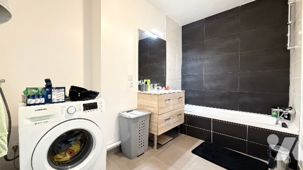 Vente Appartement APPARTEMENT T3 (LOUÉ) – 62m² – 3ème étage   Balcon - Garage – Parking   ANNECY LE VIEUX 74940 Annecy