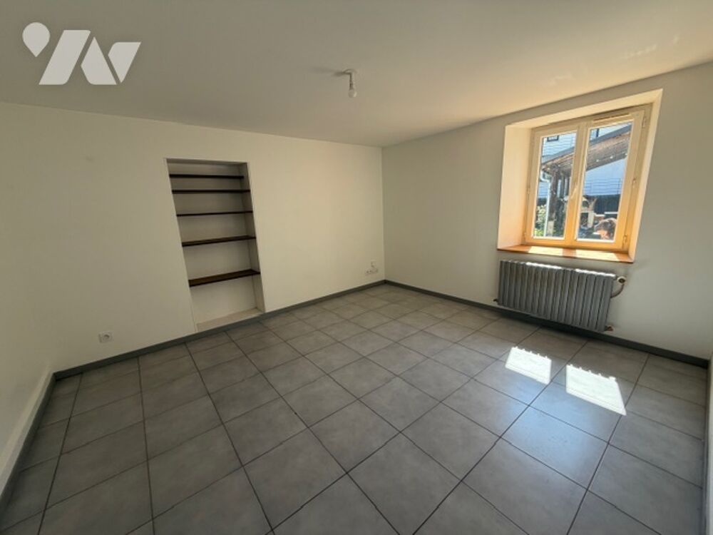 Vente Appartement Duplex de 4 pièces + cuisine de 98 m² avec cave, accès indépendant, jardin et stationnement. Sainte-hélène-sur-isère