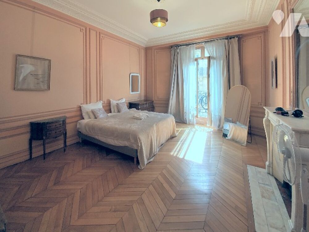 Vente Appartement Plaine Monceau, rare appartement de réception de 291 m², 7 pièces, 3e étage, ascenseur Paris 17