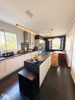 Maison à vendre 1 pièce 196 m²
