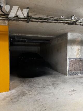  Parking / Garage � vendre 