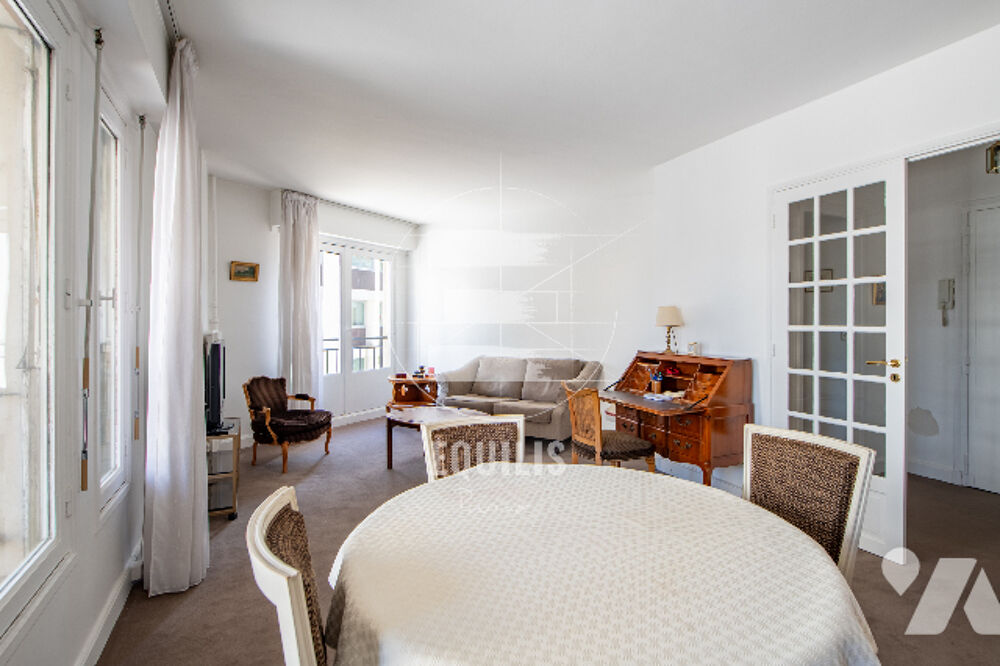 Vente Appartement Invalides / Duquesne - 57m2 lumineux, à l'angle d'une rue piétonne, dans un secteur très recherché. Paris 7