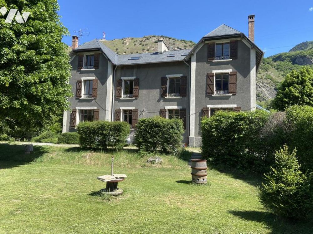Maison 15 pièces 335 m² · à Tour-en-Maurienne · 335 m² · 530 000 €