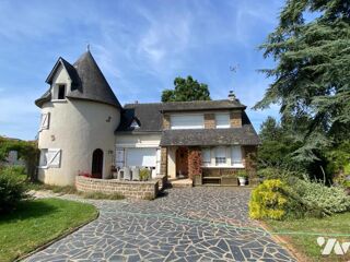  Maison à vendre 10 pièces 242 m²