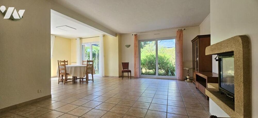 Vente Maison Maison 4 chambres – Vie de plain-pied – Garage et jardin – Quimper Quimper