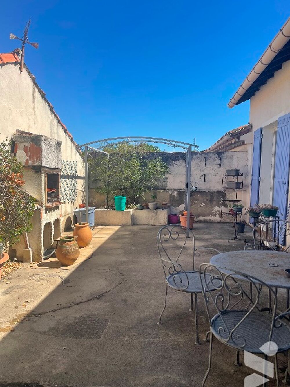 Vente Maison Maison à PLAN D ORGON de 103 m²  avec local commercial loué Plan-d'orgon