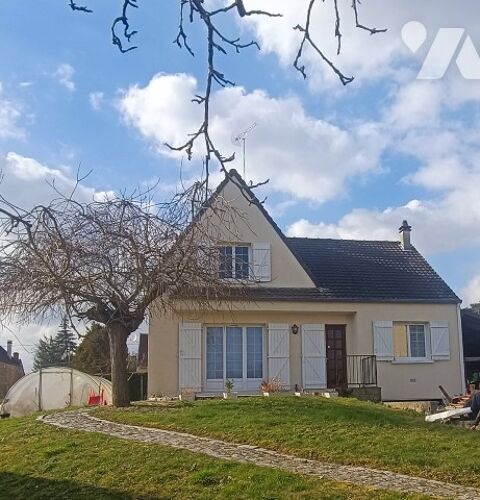   Voulx pavillon sur sous-sol complet, 95 m�, 5 pi�ces, 4 chambres possibilit� + sur 940 m� de terrain Maison - 5 pi�ce(s) - 95 m�