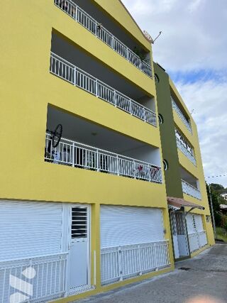  Appartement à louer 3 pièces 75 m²
