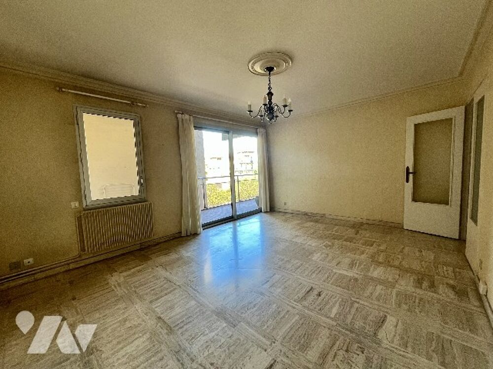 Vente Appartement Marseille 7ème,  T2 de 54 m² au 3ème avec balcon 14 m² + parking Marseille 7