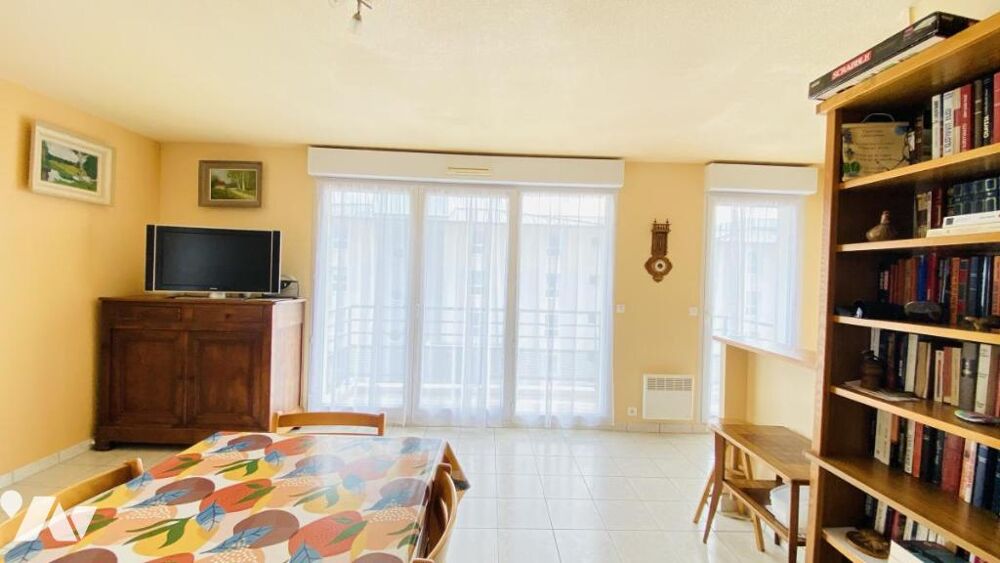 À VENDRE  Superbe appartement T4 lumineux à Locminé avec ascenseur, balcon & garage !