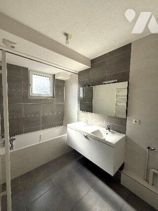  Appartement � vendre 3 pi�ces 65 m�