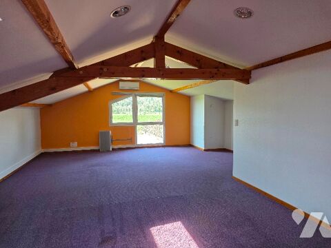 IMMEUBLE DE BUREAUX ZONE D ACTIVITE  TF 3600 / 421 M&sup2; deux garages ind&eacute;pendants parking collectif 160000 88130 Charmes
