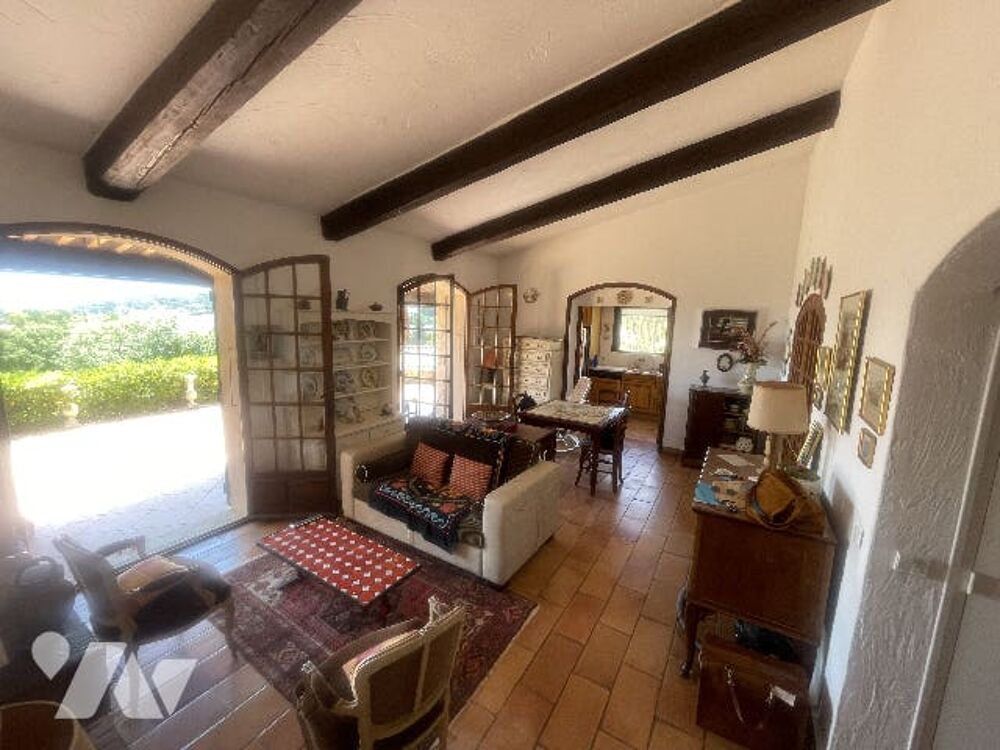 Vente Maison SUR 1056 M² DE TERRAIN VILLA 4 PIECES VUE MER Cavalaire-sur-mer
