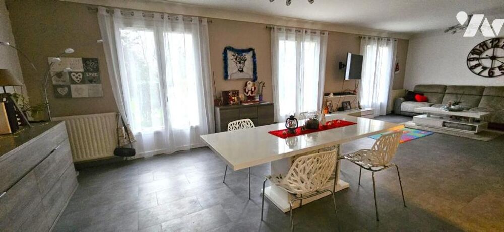 Maison 4 chambre et 1.8 hectares de terrain
