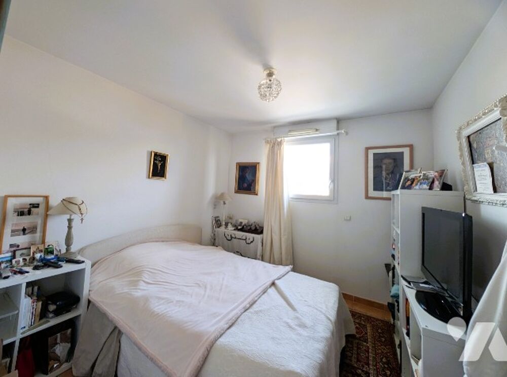 Vente Appartement Duplex de 98 m² avec 2 terrasses de 36 m² et 1 garage double. Marseille 9