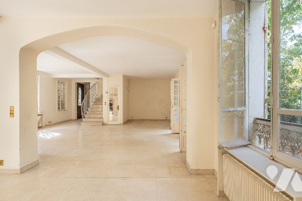 Vente Maison Parc de Maisons-Laffitte, demeure style Napoléon III de 240 m² sur un terrain arboré de 1 400 m². Maisons-laffitte