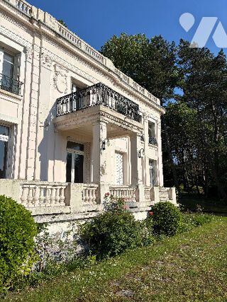  Maison à vendre 15 + pièces 450 m²