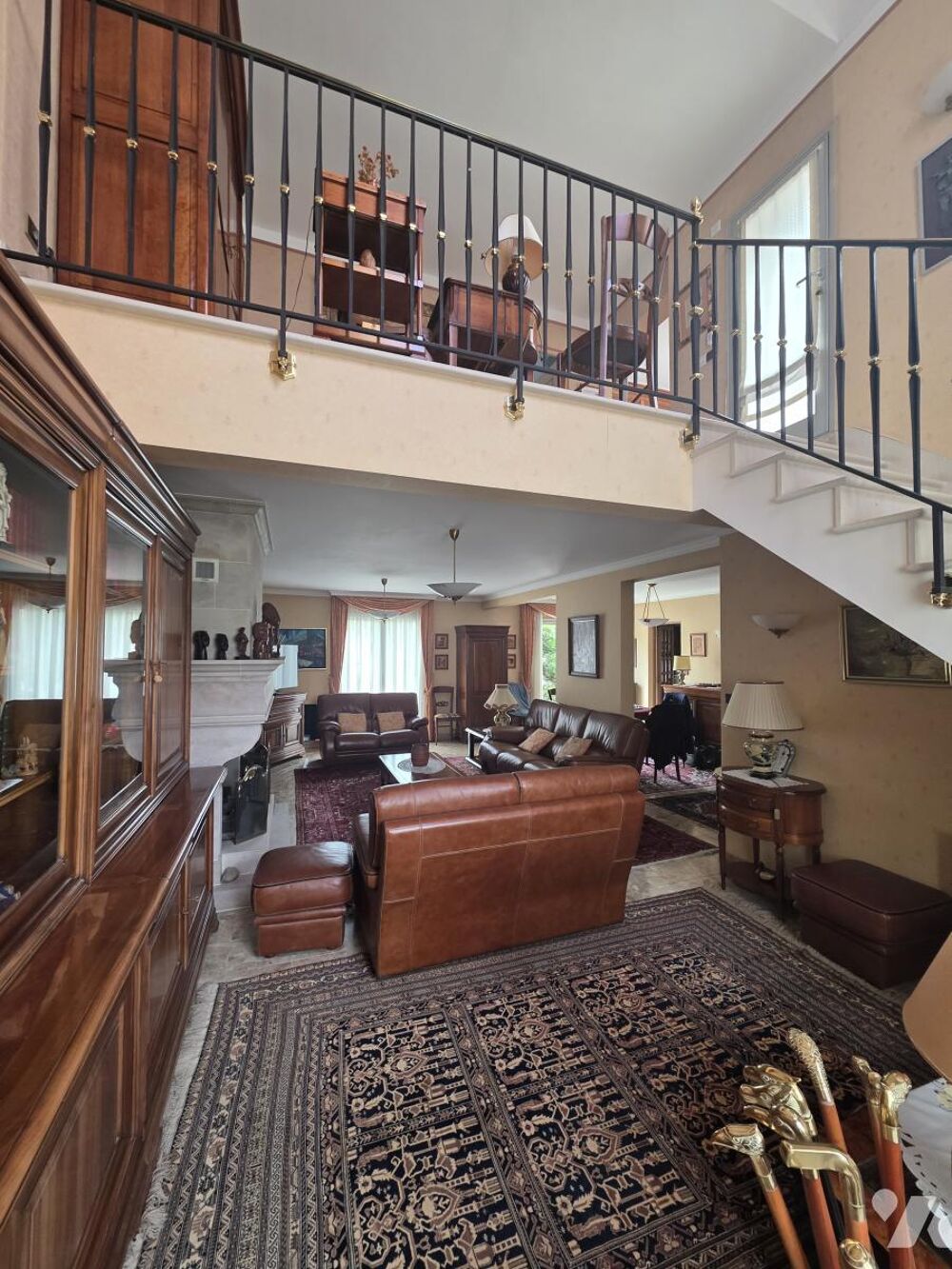 Vente Maison L'Hay les Roses - Maison avec sous-sol, comble aménagé et garages. Haÿ-les-roses