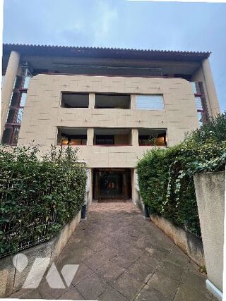  Appartement � vendre 4 pi�ces 117 m�