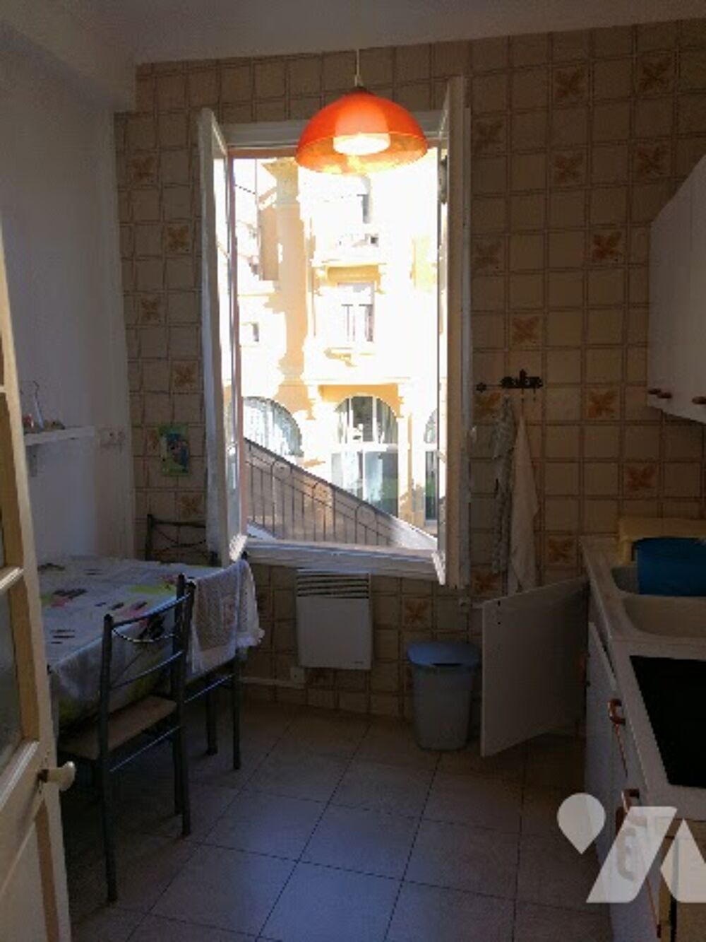 Vente Appartement AV PRIMEROSE, appartement 2 pièces au premier étage sans ascenseur. Nice