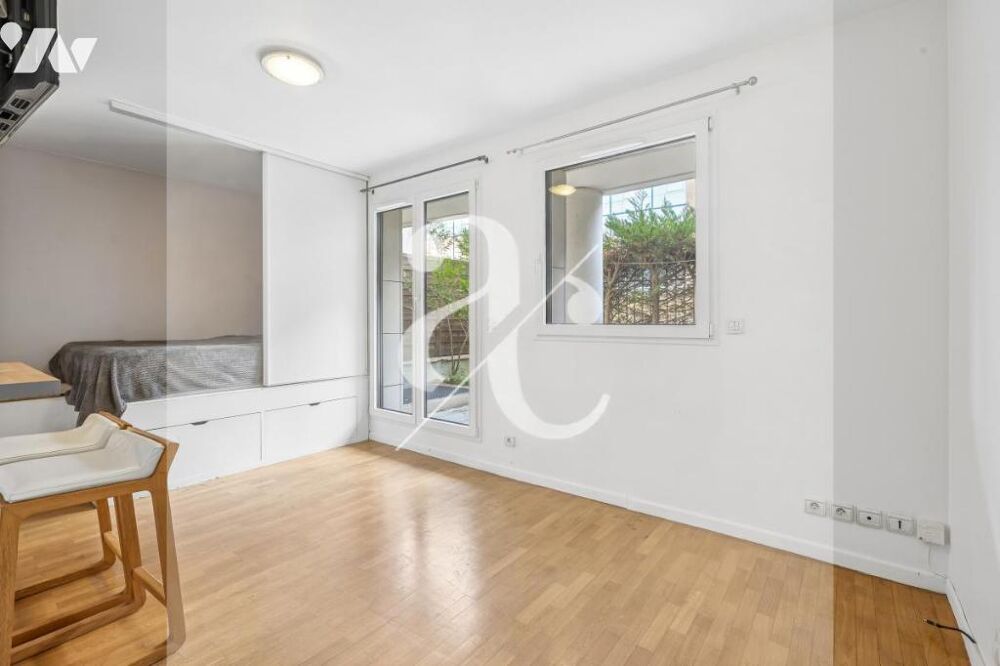 Vente Appartement Studio en rez-de-jardin avec terrasse Suresnes