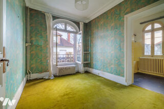  Maison � vendre 12 pi�ces 303 m�