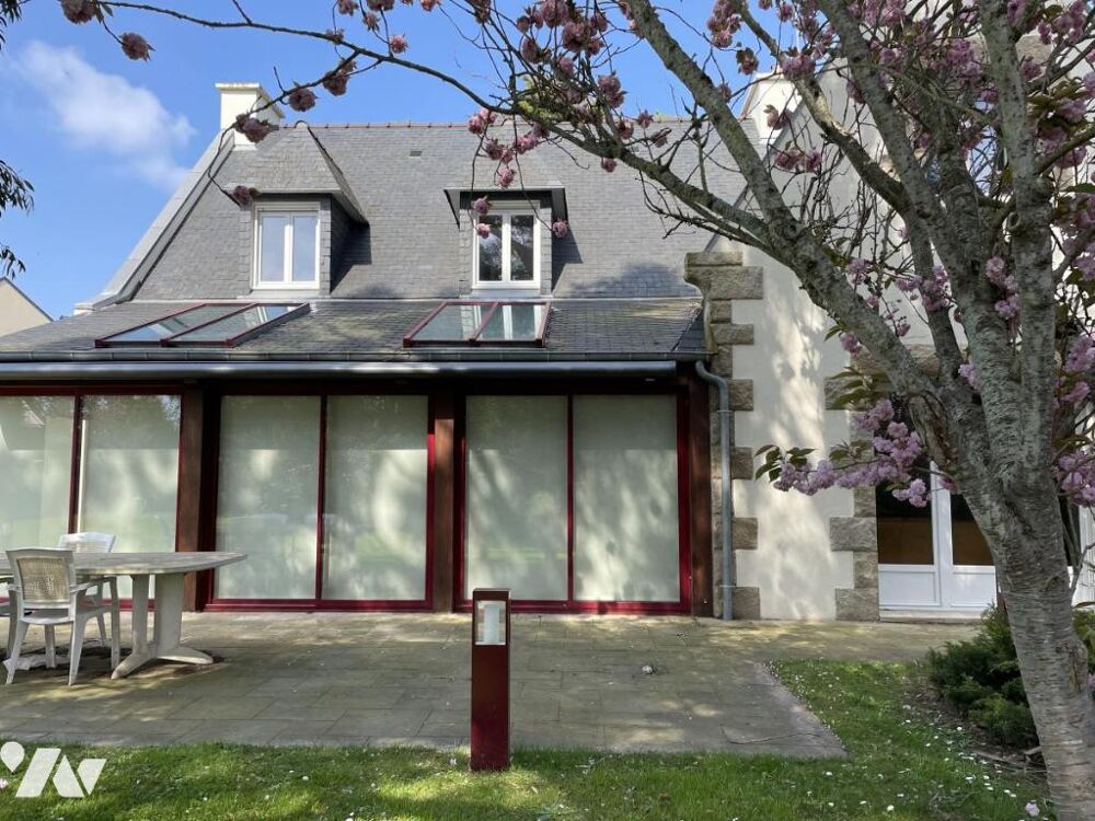 Maison 200 M² 5 pièces avec un terrain d'environ 3459 m²