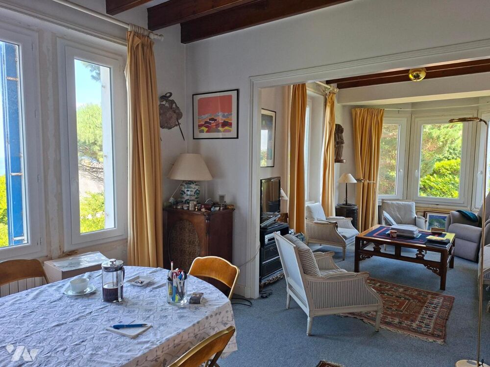 Vente Maison Située à l'Arcouest, cette propriété offre une superbe vue sur la mer et  l'île de Bréhat. Ploubazlanec