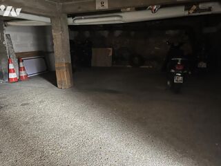  Parking / Garage à vendre 