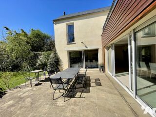  Maison à vendre 10 pièces 365 m²