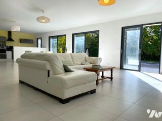  Maison  vendre 5 pices 197 m