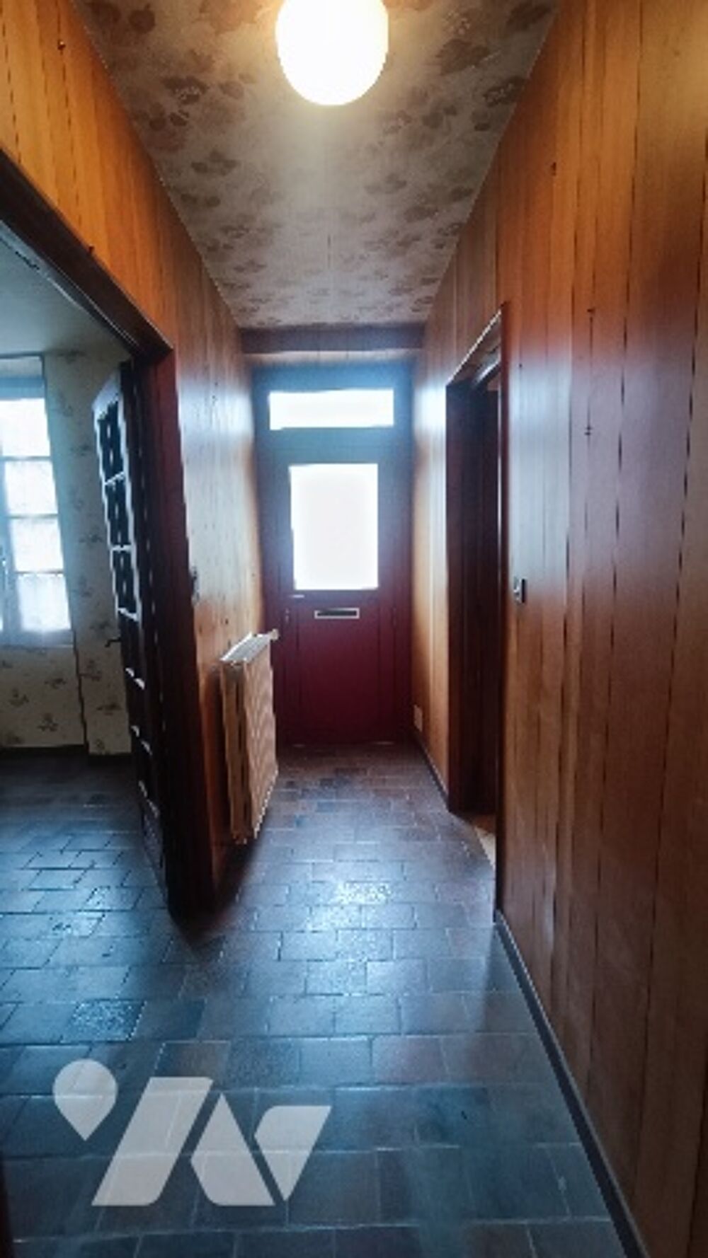 À Lorrez-le-Bocage, maison de 154 m², 6 PP, + grenier et dépendances. Idéal investisseur