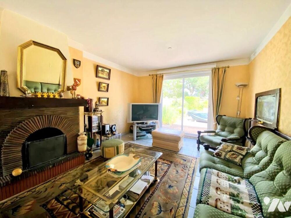 Plescop  Maison familiale 4 chambres avec vie de plain-pied, garage et combles aménageables