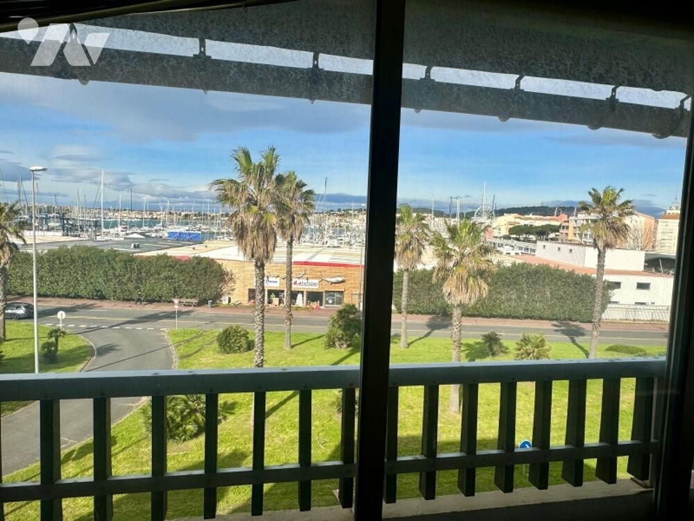 Cap d'Agde 2 Cours des Gentilhommes  Rés Les Goëlands bât 2, Appartement studio-cabine + parking