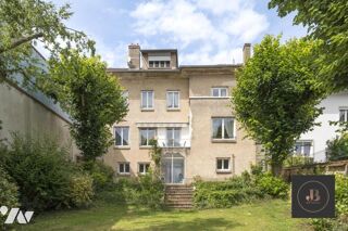  Maison � vendre 11 pi�ces 325 m�