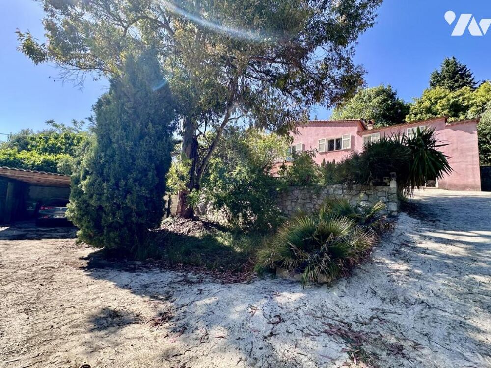 CHATEAUNEUF DE GRASSE - BELLE VILLA INDIVIDUELLE DE 144M²