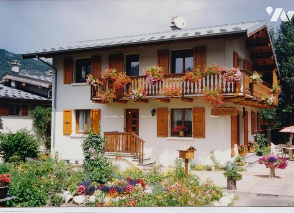 Maison 6 pièces 141 m² · à Val-Cenis · 141 m² · 397 000 €